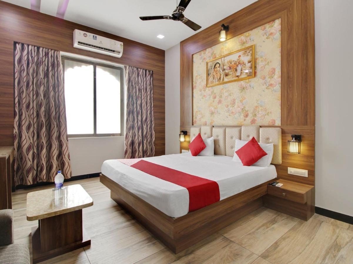 Oyo 79434 Hotel Green Villa Нагпур Екстериор снимка