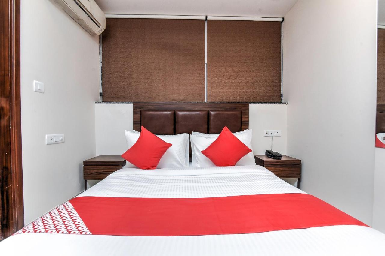 Oyo 79434 Hotel Green Villa Нагпур Екстериор снимка